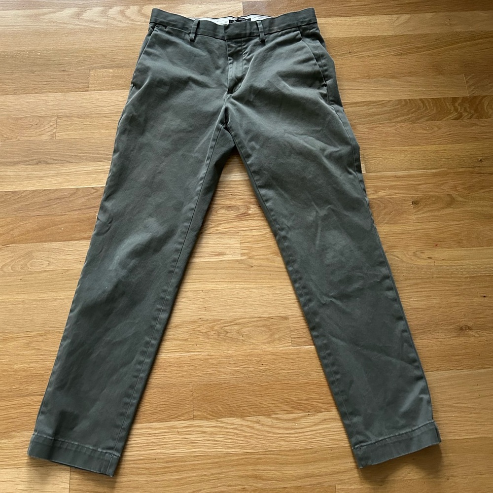 Men’s Banana Republic Chinos, olive green, size 30x30
